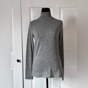 Express Heather Gray Lightweight Turtleneck